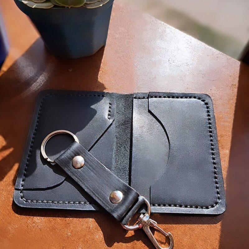 Tarjetero de Cuero – Organización en Estilo Compacto